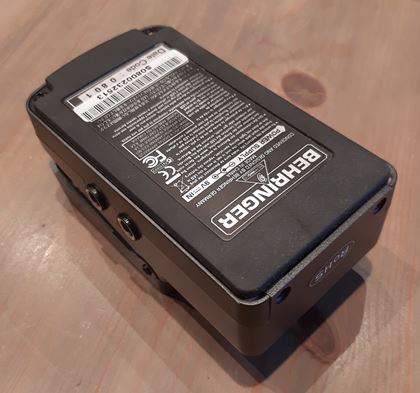 Behringer-Chorus Space-C CC300 w/ Oakley mod